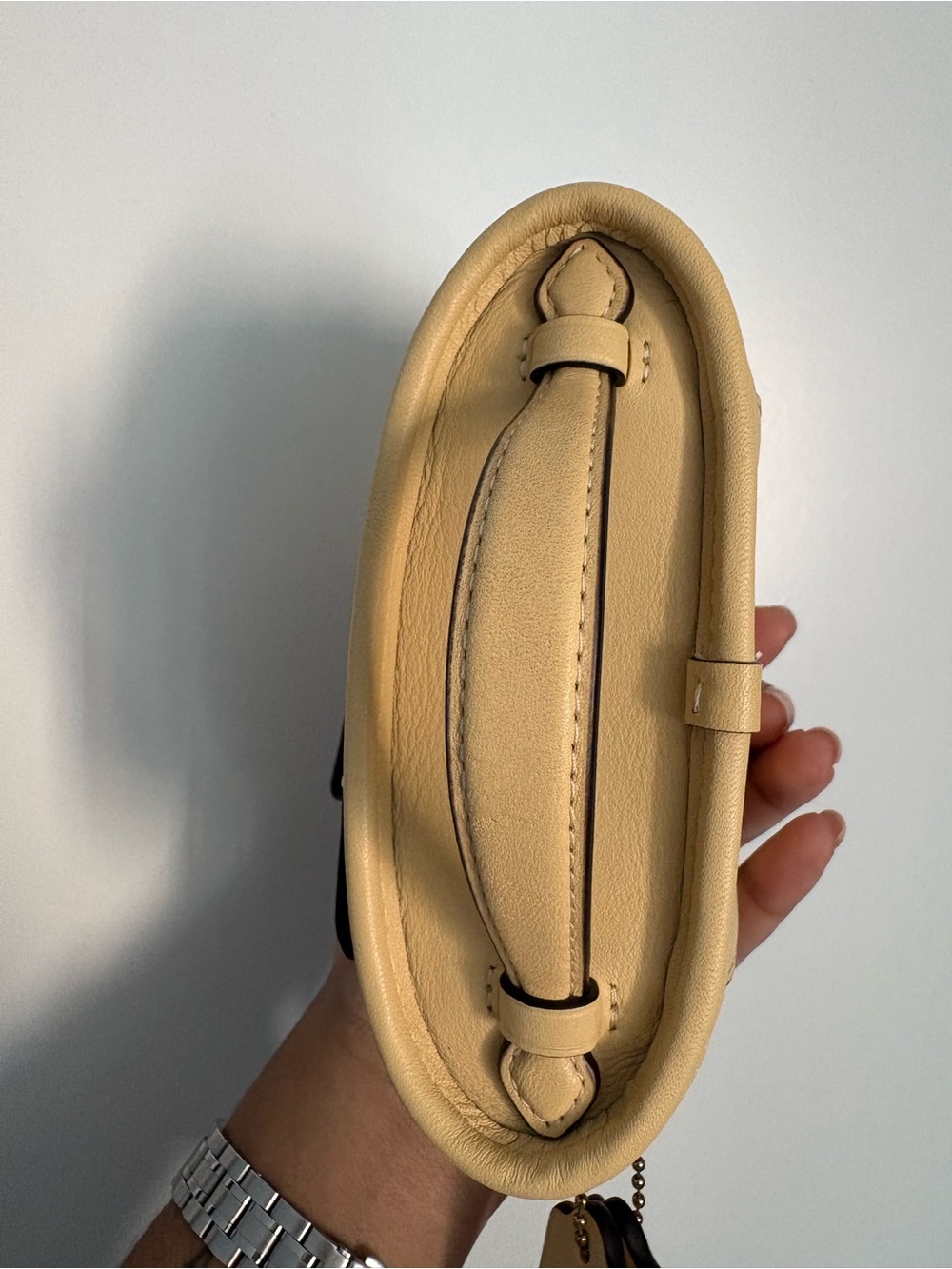 Coach Trail Bag 15 in Vanilla - Picture 5 of 10